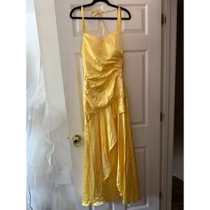 Yellow Prom/Formal Dress With Low Back Size 6